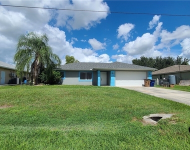 3106 10th Street W - Photo Thumbnail 1
