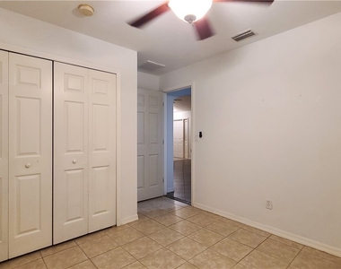 3106 10th Street W - Photo Thumbnail 12