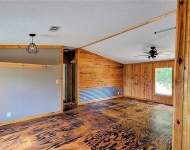 1186 Anvil Way - Photo Thumbnail 4