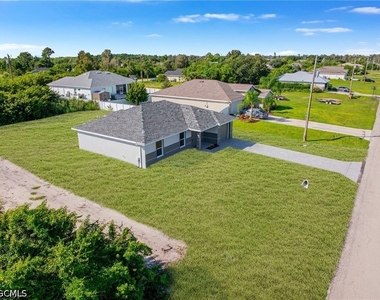 180 Peerless Street - Photo Thumbnail 15