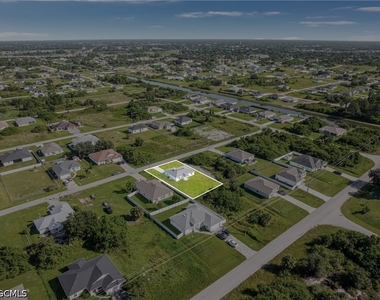 180 Peerless Street - Photo Thumbnail 18