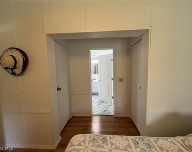 1170 Wildwood Avenue - Photo Thumbnail 11