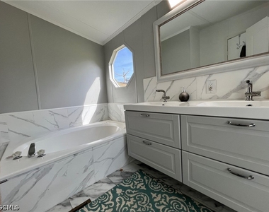 1170 Wildwood Avenue - Photo Thumbnail 12