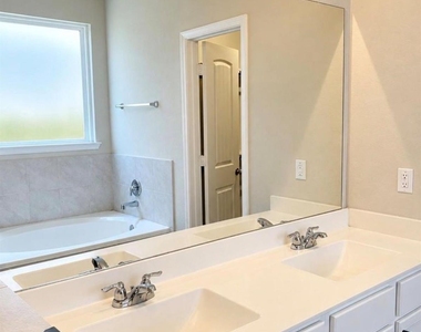 24710 Allori Court - Photo Thumbnail 8