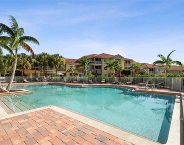 13180 Bella Casa Circle - Photo Thumbnail 26