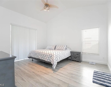 22632 Forest View Drive - Photo Thumbnail 13