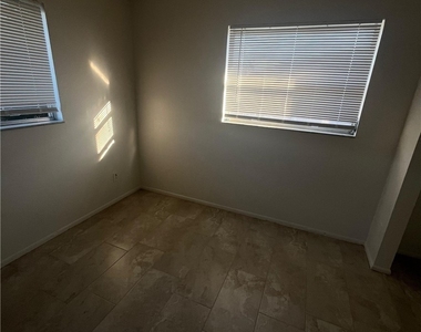 3708 Estelle Avenue - Photo Thumbnail 24