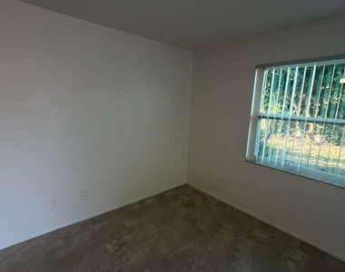 3708 Estelle Avenue - Photo Thumbnail 23