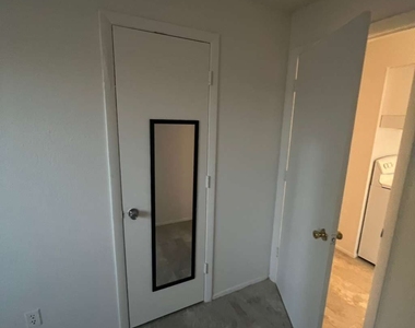 3708 Estelle Avenue - Photo Thumbnail 5