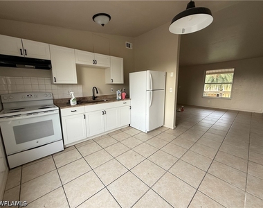 3950 Lora Street - Photo Thumbnail 3