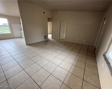 3950 Lora Street - Photo Thumbnail 4