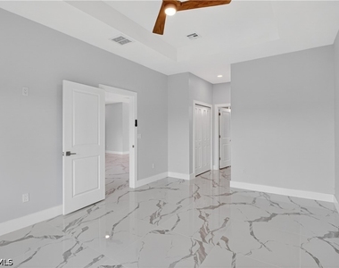 454 Mercedes Court - Photo Thumbnail 30