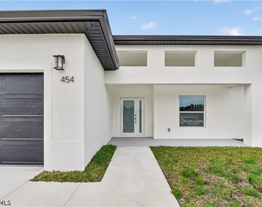 454 Mercedes Court - Photo Thumbnail 5