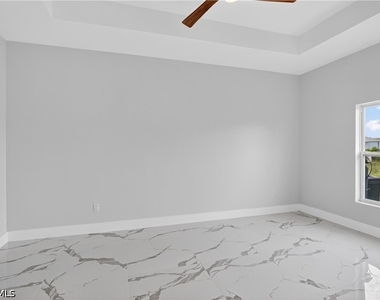 454 Mercedes Court - Photo Thumbnail 28