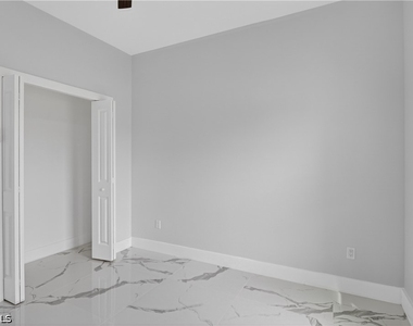 454 Mercedes Court - Photo Thumbnail 36