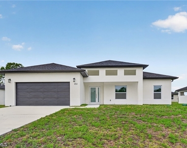 454 Mercedes Court - Photo Thumbnail 3