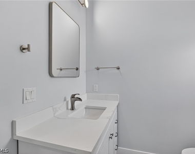 454 Mercedes Court - Photo Thumbnail 39