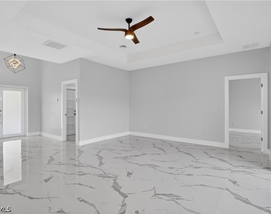 454 Mercedes Court - Photo Thumbnail 16