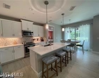 2548 Seychelles Drive - Photo Thumbnail 1