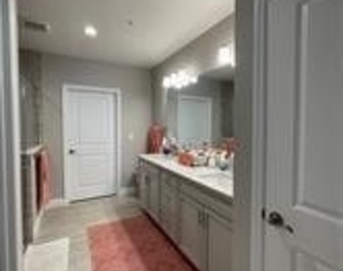 2548 Seychelles Drive - Photo Thumbnail 3