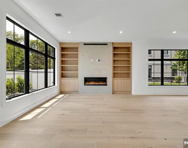 16 Feldman - Photo Thumbnail 16