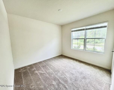 392 Ocarina Street Sw - Photo Thumbnail 16