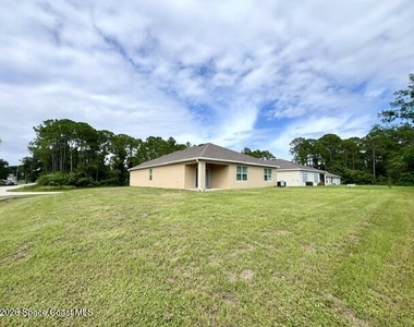 392 Ocarina Street Sw - Photo Thumbnail 29