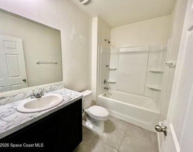 392 Ocarina Street Sw - Photo Thumbnail 20
