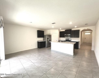 392 Ocarina Street Sw - Photo Thumbnail 11