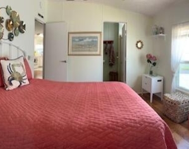2796 Glory Circle - Photo Thumbnail 16