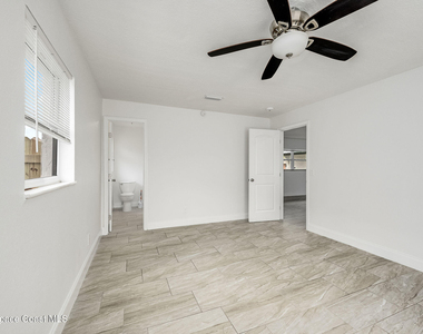 1730 E Riviera Drive - Photo Thumbnail 10