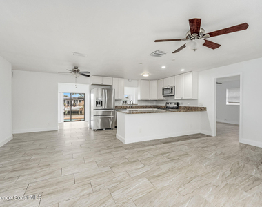 1730 E Riviera Drive - Photo Thumbnail 3