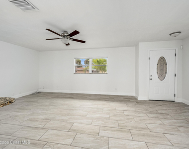 1730 E Riviera Drive - Photo Thumbnail 2