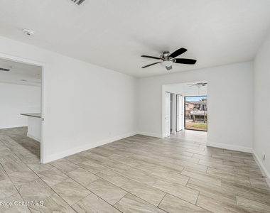1730 E Riviera Drive - Photo Thumbnail 9