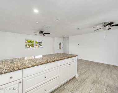 1730 E Riviera Drive - Photo Thumbnail 7
