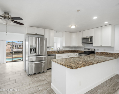 1730 E Riviera Drive - Photo Thumbnail 5