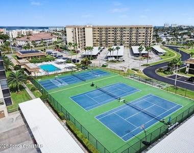 520 Palm Springs Boulevard - Photo Thumbnail 7