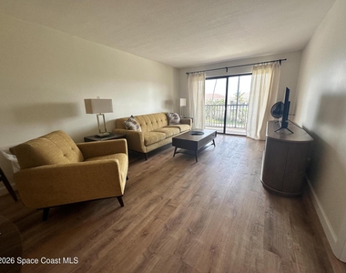 520 Palm Springs Boulevard - Photo Thumbnail 1