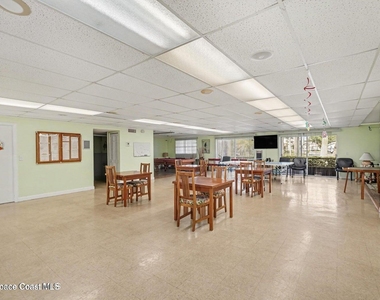 520 Palm Springs Boulevard - Photo Thumbnail 8