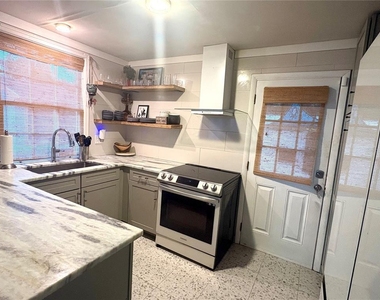 2830 48th Street S - Photo Thumbnail 16