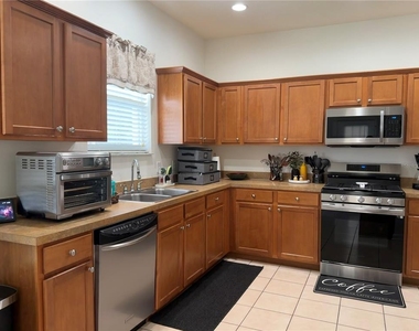 235 Endicott Way - Photo Thumbnail 6