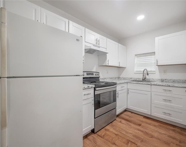 2307 E Osborne Avenue - Photo Thumbnail 14