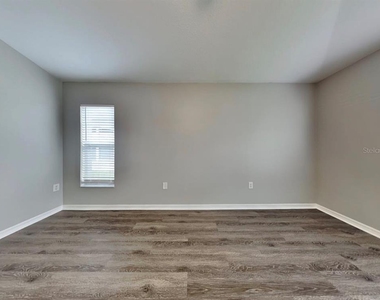 1629 Maximilian Drive - Photo Thumbnail 8