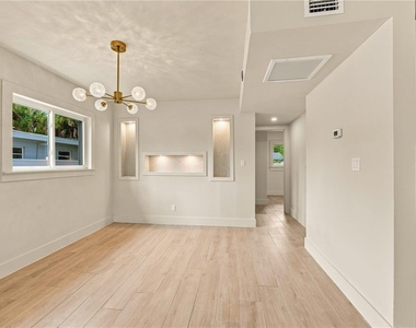 3946 Helena Street Ne - Photo Thumbnail 13