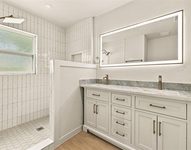 3946 Helena Street Ne - Photo Thumbnail 18