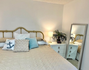 2124 Rivers Edge Court - Photo Thumbnail 20
