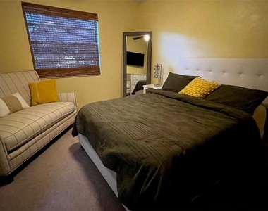 2124 Rivers Edge Court - Photo Thumbnail 24