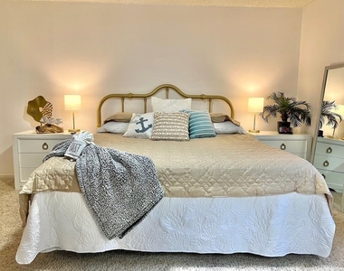2124 Rivers Edge Court - Photo Thumbnail 21