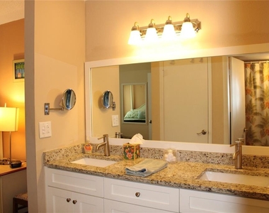 14130 Rosemary Lane - Photo Thumbnail 10