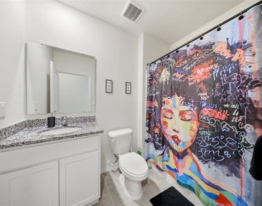 479 Pelham Park Drive - Photo Thumbnail 11